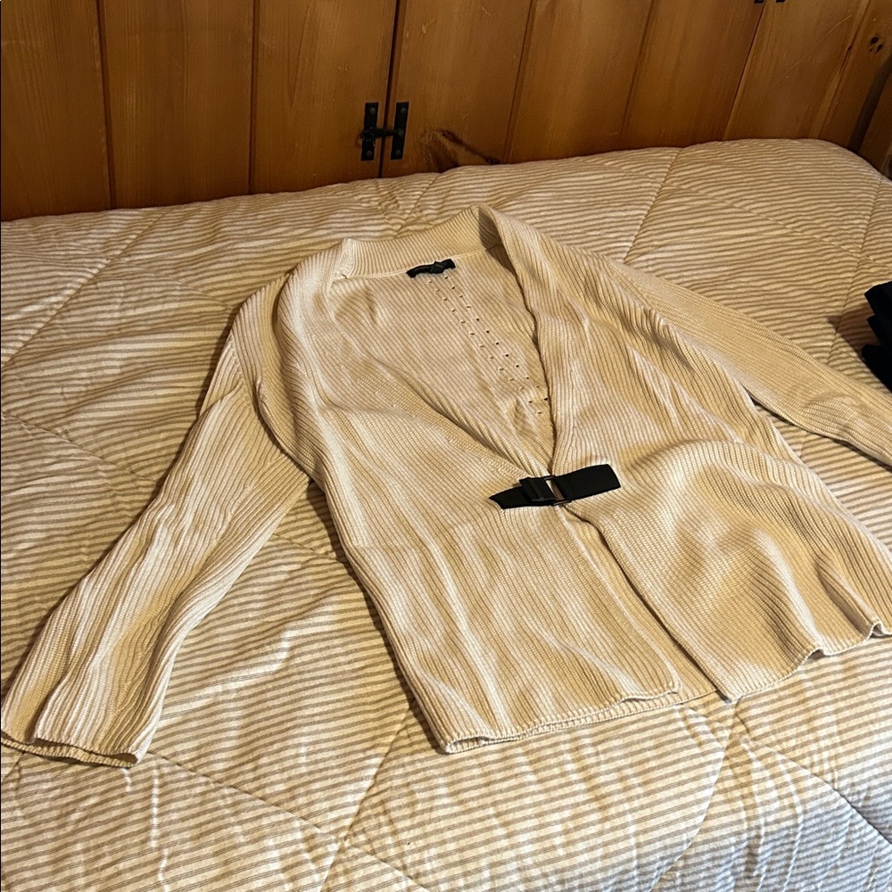 Banana Republic Ivory Knit Sweater